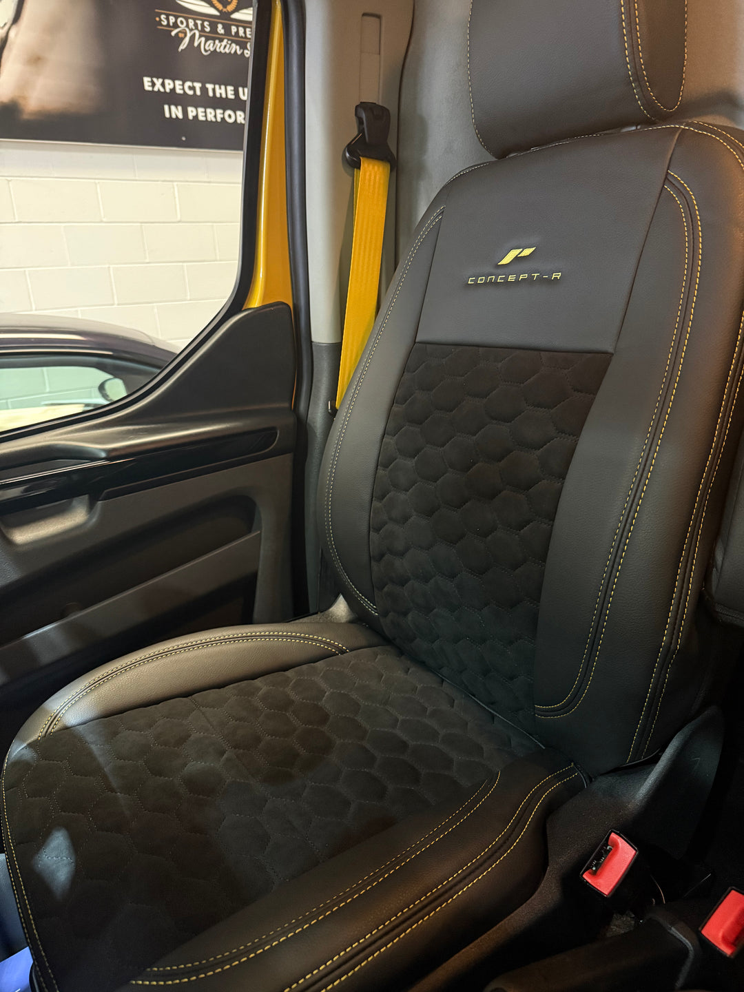 Concept-R Custom Colour Seat Belts – Ford Transit Custom