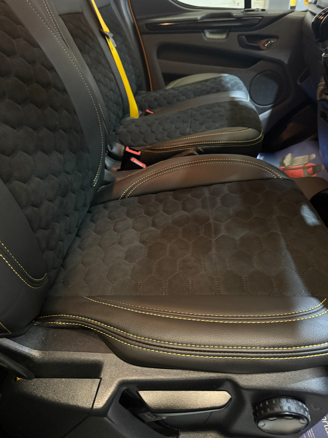 Concept-R Custom Colour Seat Belts – Ford Transit Custom