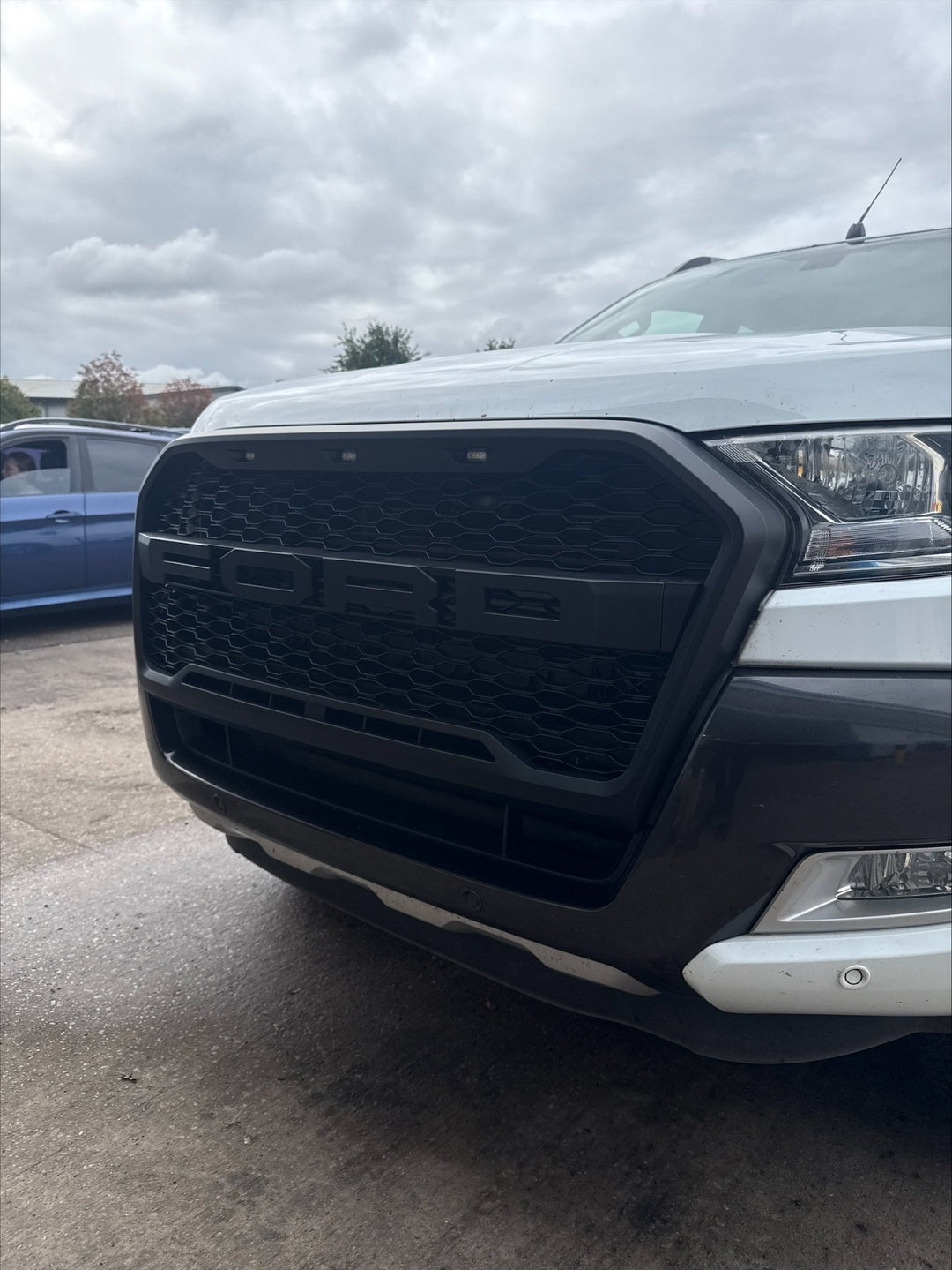 Ford Ranger Front Grille with LED Lights - Concept - R
